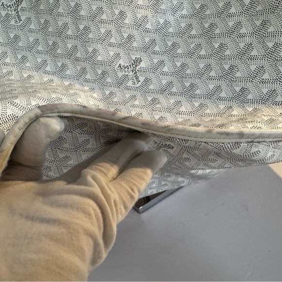 Goyard Anjou Reversible Tote Coated Canvas GM White Certified Authentic - Picture 15 of 15